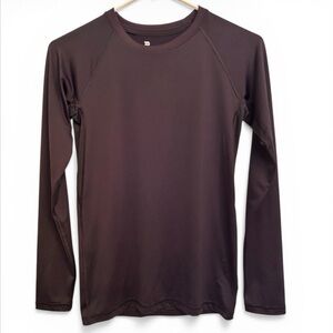 ALL IN MOTION Long Sleeve Tee in Black Size L (12/14)